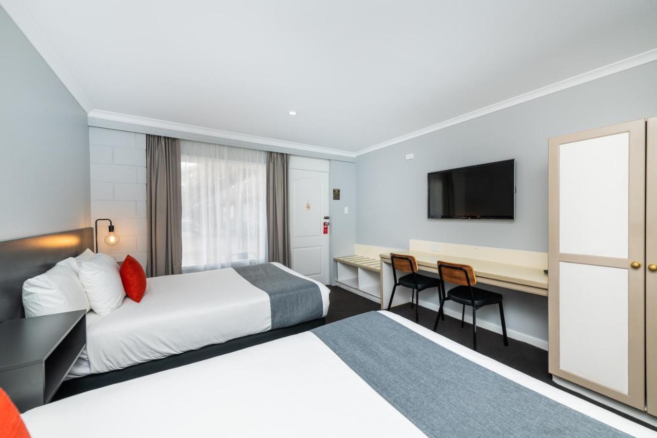 קווינביאן River Motel מראה חיצוני תמונה